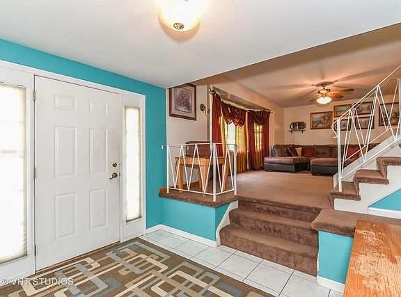 3rd image of 713 Dorchester Dr