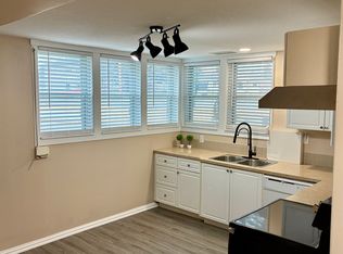 1822B 8th Ave N, Lethbridge, AB T1H 1B5