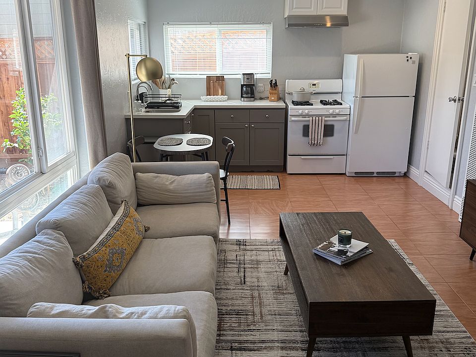 1st image of 530 Elm Ave