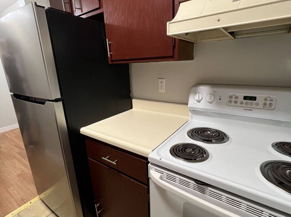 13 N College St #45