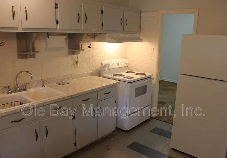 5608 Morlee Dr S — Photo 10