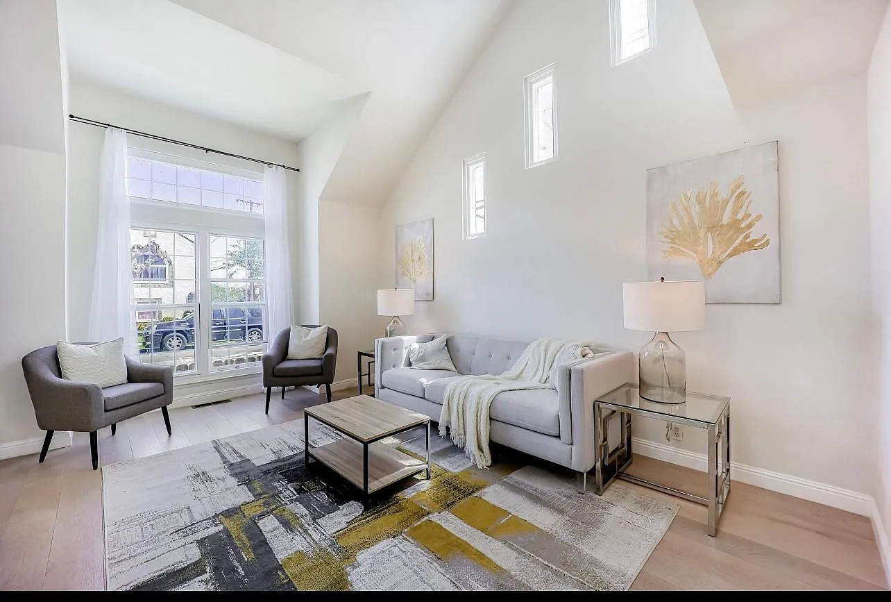 4 bed, 1980 sqft, $6,500 — Photo 1