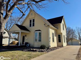 2072 Highland Ave, Burlington, IA 52601