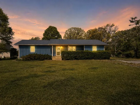 1717 Vandergriff Rd, Signal Mountain, TN 37377