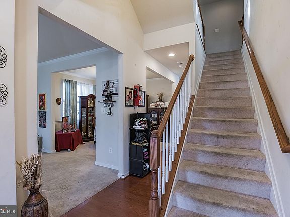 3rd image of 2532 Archway Ln