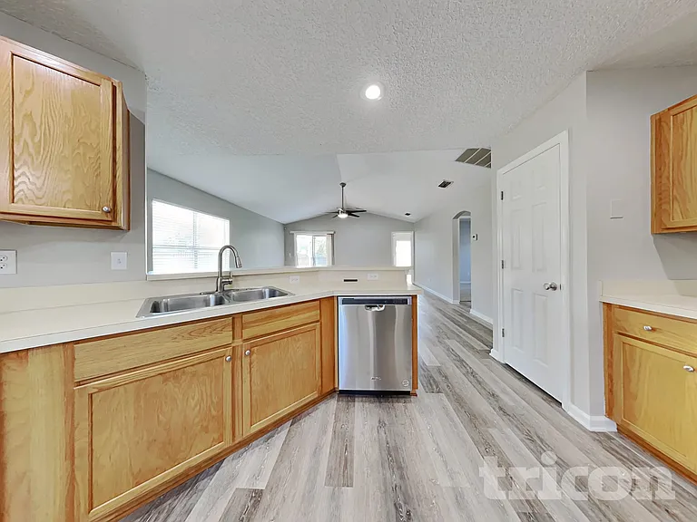 3318 Citation Dr — Photo 5