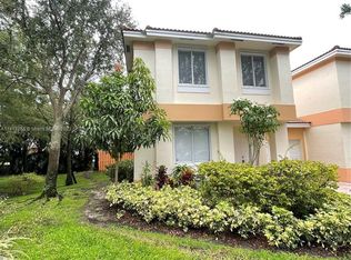 6524 Hidden Cove Dr #1-4, Fort Lauderdale, FL 33314