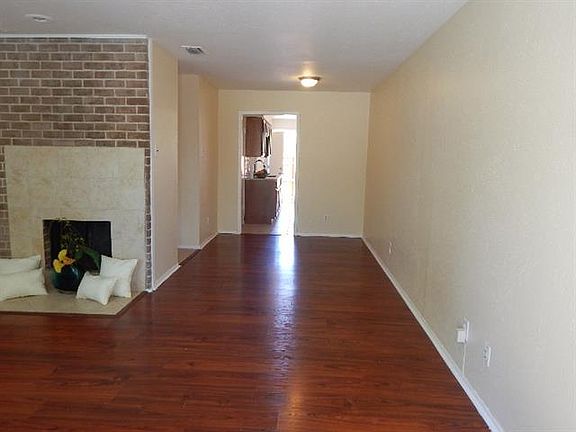 3rd image of 13889 Brookgreen Dr