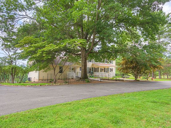 4th image of 6020 Lyons Rd