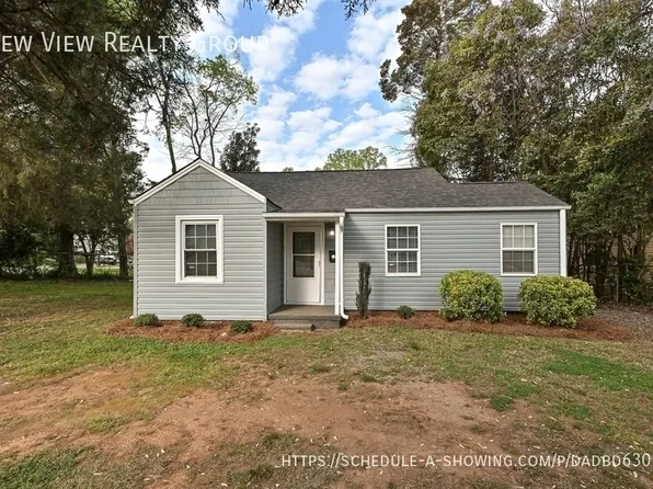 301 Seldon Dr, Charlotte, NC 28216