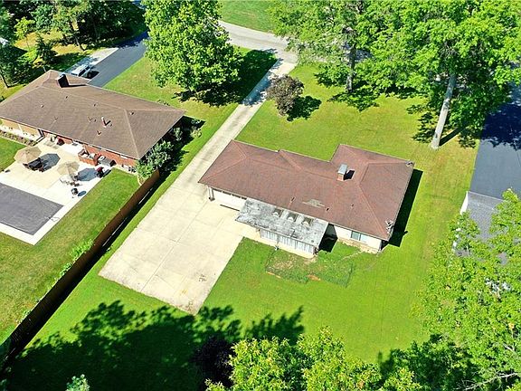4th image of 3984 Southwood Dr SE
