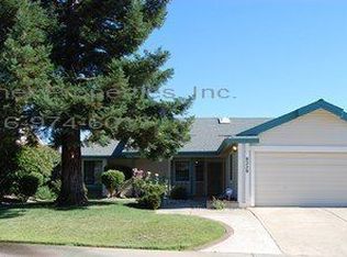 8229 Oakenshaw Way, Orangevale, CA 95662