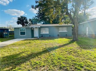 518 Flame Tree Dr, Apollo Beach, FL 33572