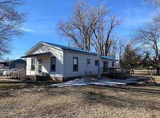 590 Buffalo Rd, Tescott, KS 67484