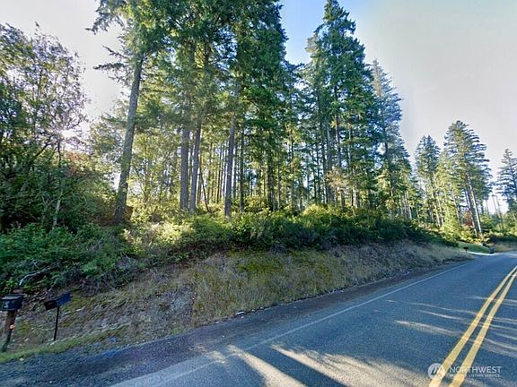 4th image of 5011 E Rasor Road