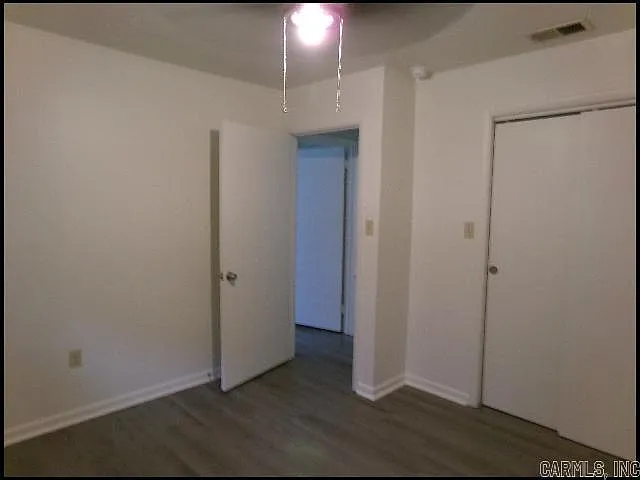 204 Dobbs St — Photo 9