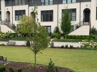 6437 Lucent Ln, Sandy Springs, GA 30328