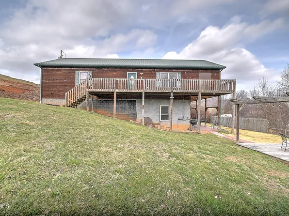 17516 Donegal Dr, Abingdon, VA 24210