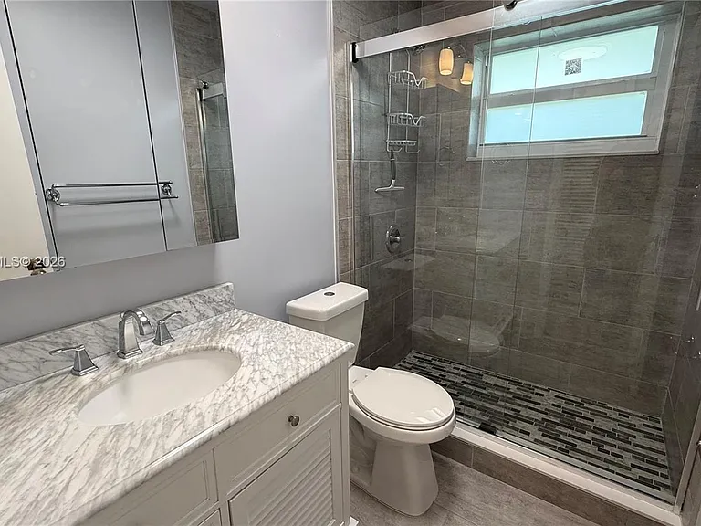 2115 NE 42nd Ct #206N — Photo 12
