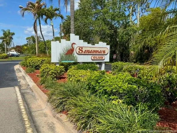 2083 NE Collins Cir APT 81, Jensen Beach, FL 34957