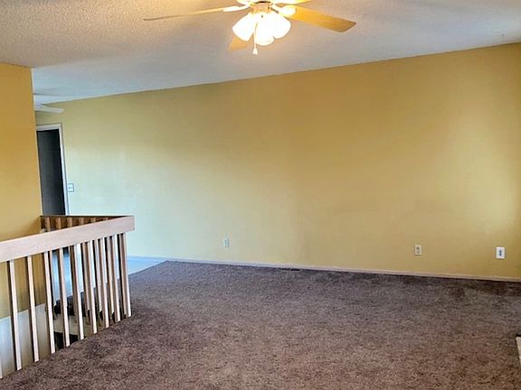 3rd image of 507 Sunset Ct