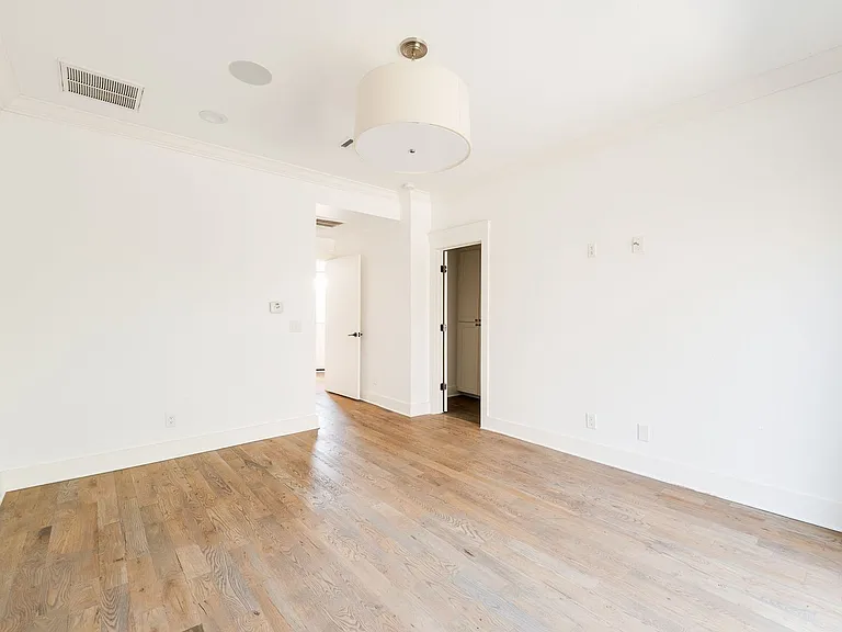 1209 NW 63rd St — Photo 13