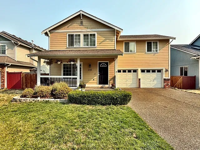 2988 NE Loyola St — Photo 1