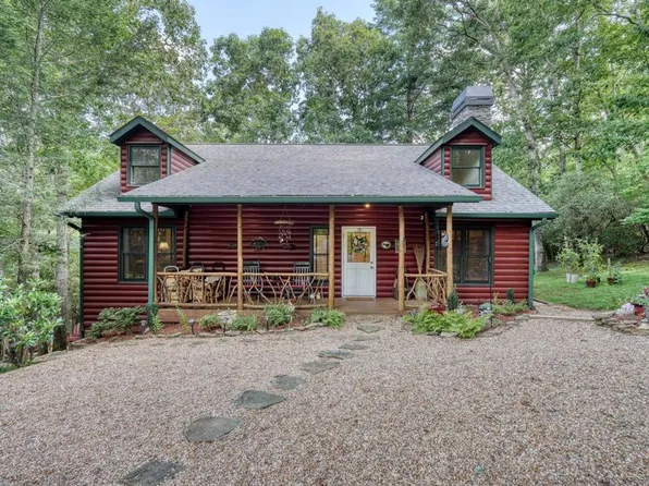 1290 Cherokee Trl, Young Harris, GA 30582