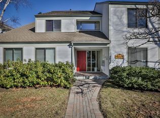 6 Concord Greene UNIT 4, Concord, MA 01742