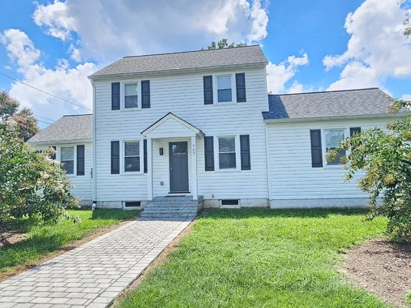 707 Pegram Ln, Tappahannock, VA 22560
