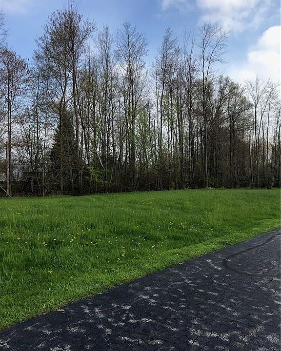 1st image of 60 Timber Lake Dr