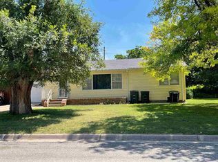 2322 Thompson Ave, Dodge City, KS 67801