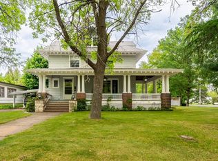 404 Walnut St, Spooner, WI 54801