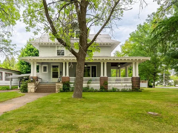404 Walnut Street, Spooner, WI 54801