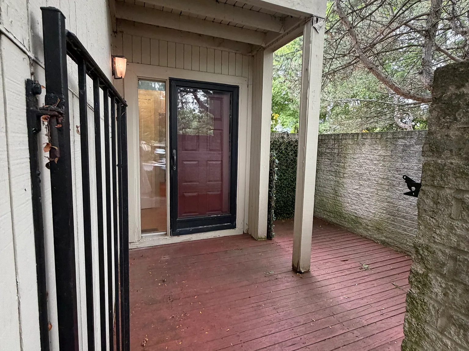 2 bed, 2.5 bath, 1272 sqft, $2,000 — Photo 3