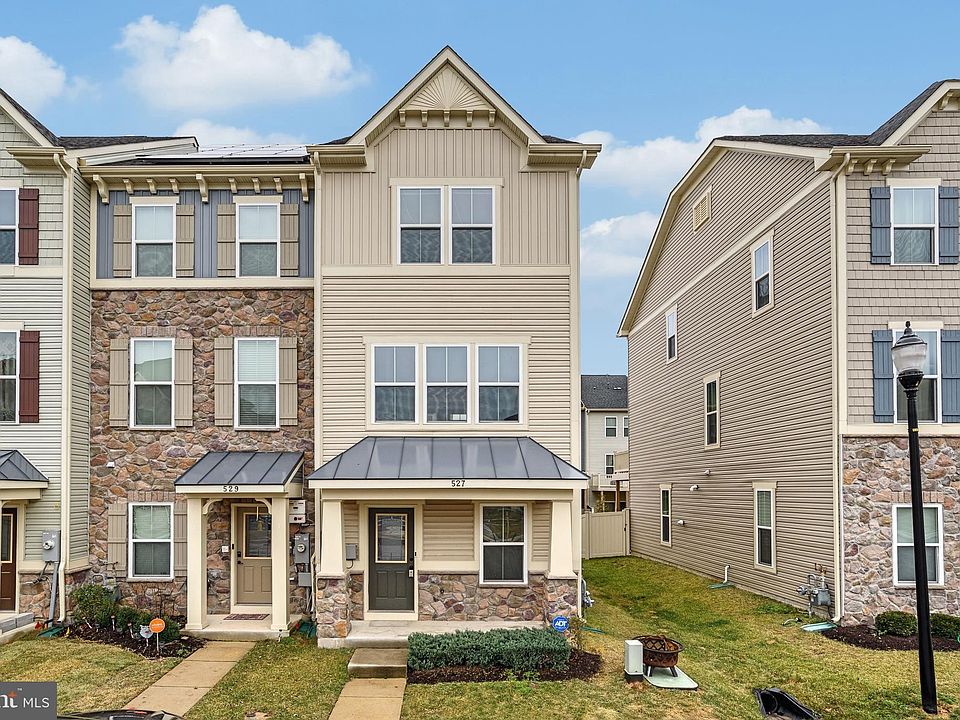 1st image of 527 White Oak Dr