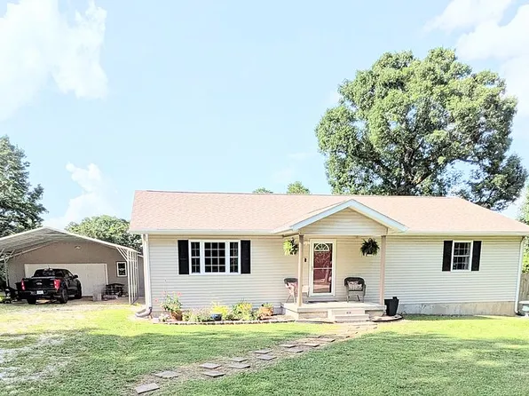 219 Cartall St, Saint James, MO 65559