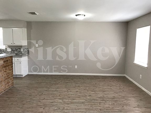 5th image of 6719 Indian Falls Dr