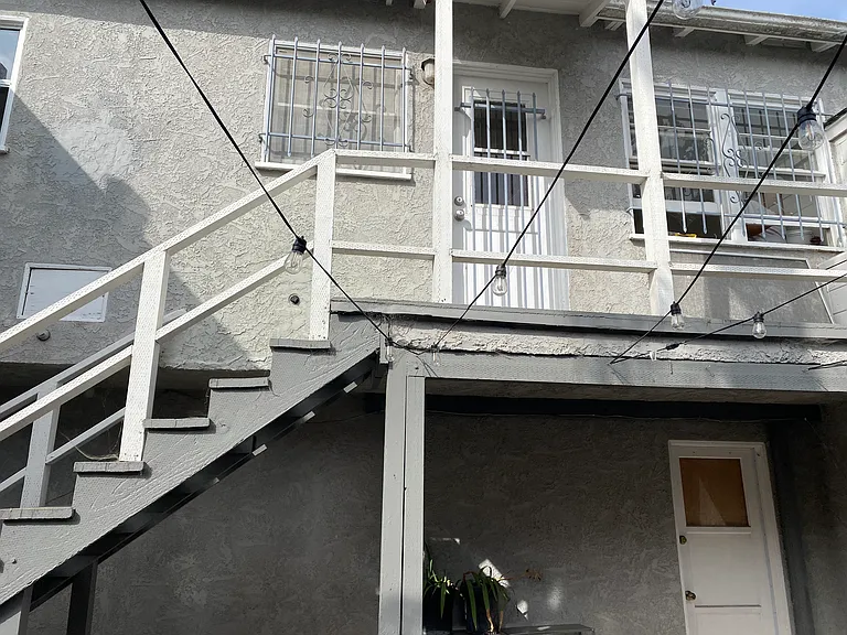 2522 Montana Ave — Photo 20