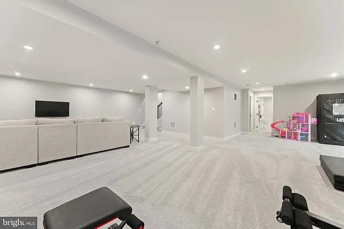 8600 Rawlings Ct — Photo 41