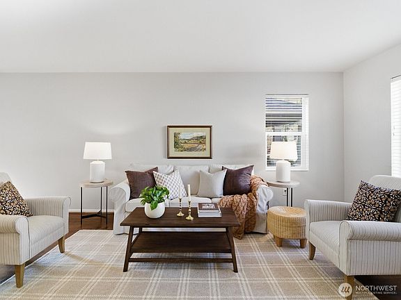 5th image of 3657 London Loop NE