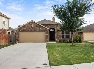 1017 Rising Moon Dr, Haslet, TX 76052