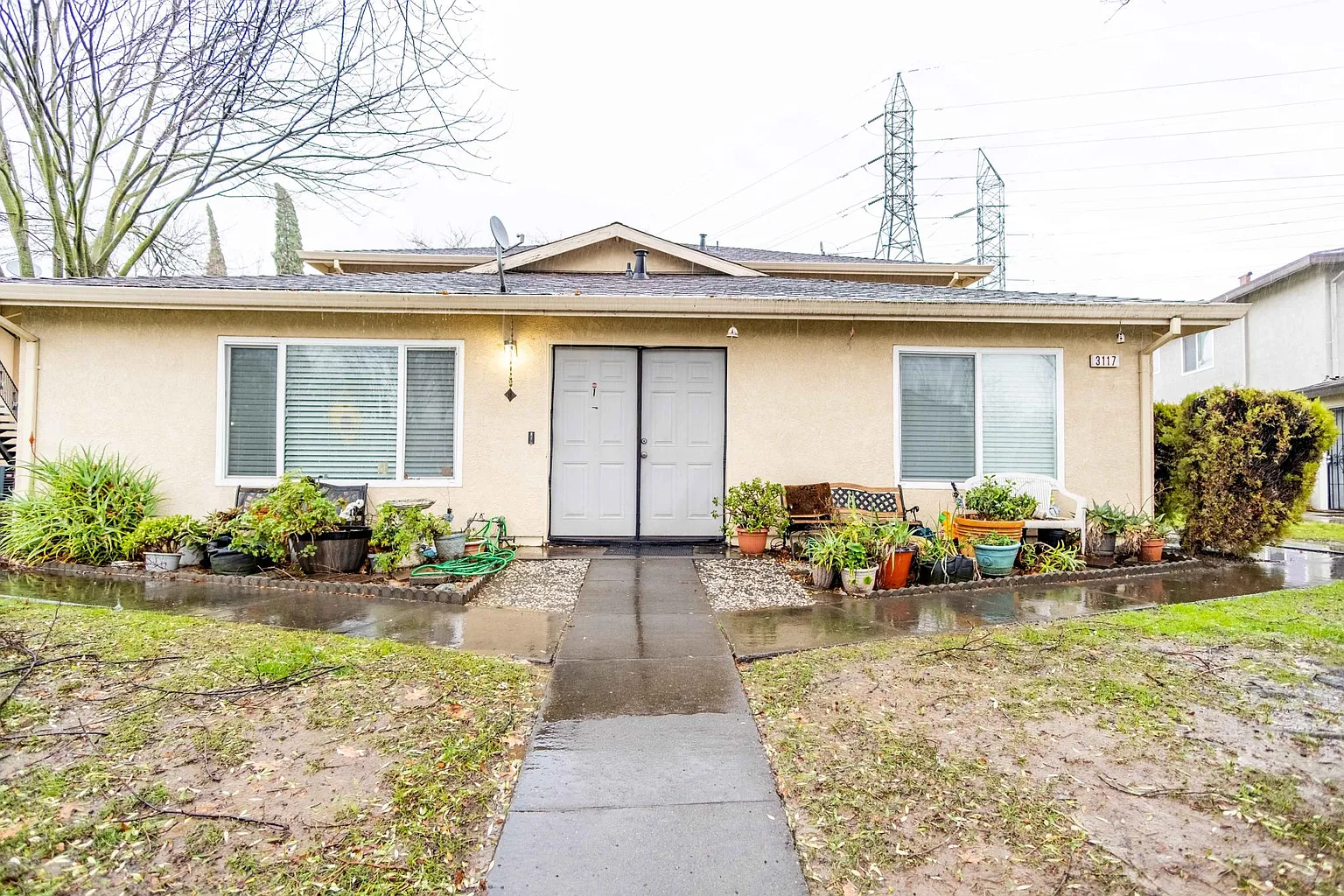3117 Occidental Dr APT 2 photo 1