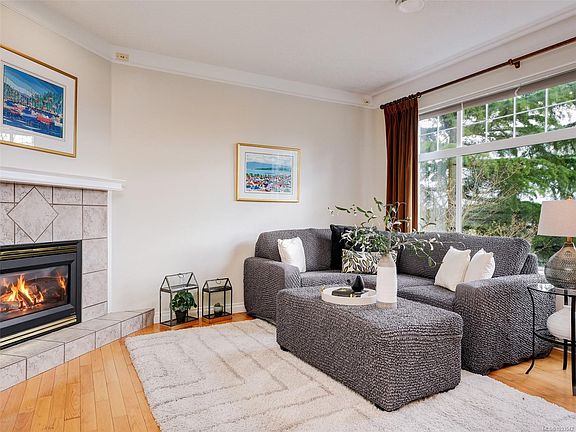 3rd image of 7348 Ridgedown Ct