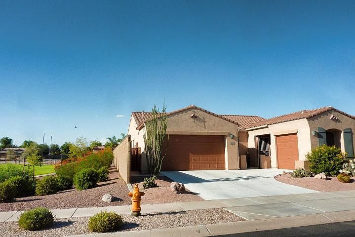 1st image of 688 E La Costa Dr