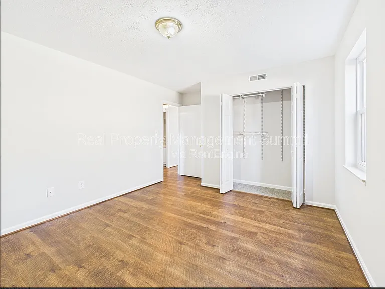 2407 Bare St. — Photo 20