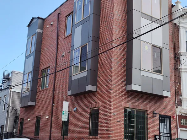 2015 S 7th St, Philadelphia, PA