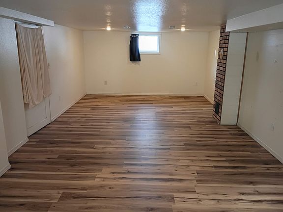 3rd image of 403 Montana Ave #B