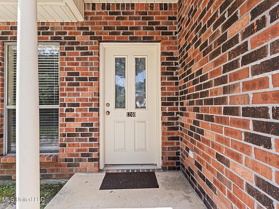 4th image of 1240 Kapalama Ln