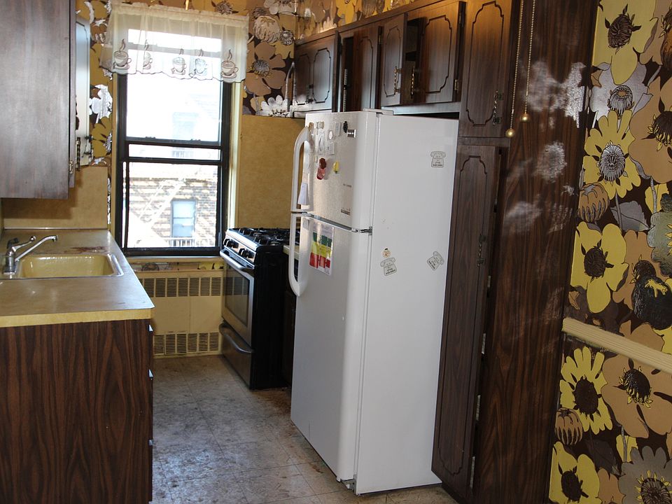 1st image of 2229 Knapp St APT 6B